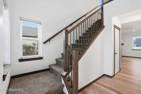 Entry Way - 8323 W Splitrail Ave, Rathdrum, ID 83858 photo 1 of 2
