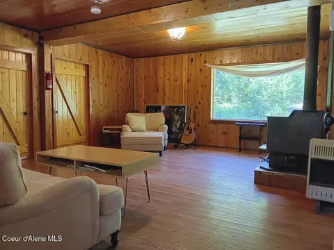 Living - 452 Toad Rd, Priest River, ID 83856 photo 2 of 4