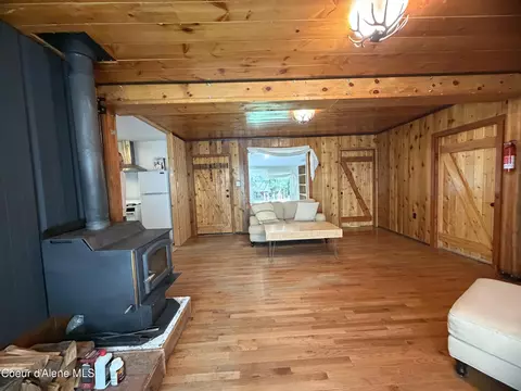 Living - 452 Toad Rd, Priest River, ID 83856 photo 3 of 4