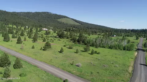 404 Vine Maple Rd, De Smet, ID 83824