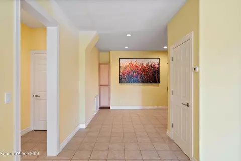 Entry Way - 2953 E Badger Rd, Harrison, ID 83833 photo 2 of 3