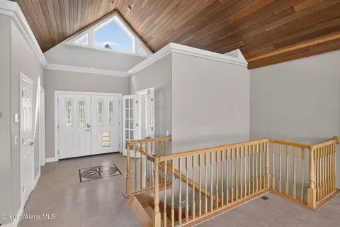 Entry Way - 2953 E Badger Rd, Harrison, ID 83833 photo 3 of 3