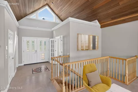 Entry Way - 2953 E Badger Rd, Harrison, ID 83833 photo 1 of 3
