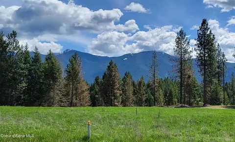 492 Stellar Jay Rd, Bonners Ferry, ID 83805