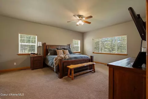 Bedroom - 235 Kiebert Loop, Hope, ID 83836 photo 1 of 10