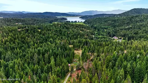 14408 N Mountain View Ln, Newman Lake, WA 99025