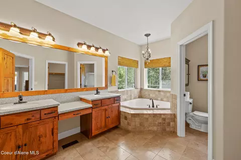 Bath - 7308 E Greyridge Rd, Athol, ID 83801 photo 2 of 4