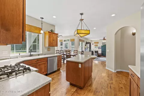Kitchen - 7308 E Greyridge Rd, Athol, ID 83801 photo 3 of 4