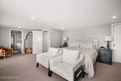Bedroom - 15109 S Pebble Beach Loop, Harrison, ID 83833 photo 5 of 6