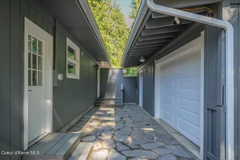 Exterior - 15109 S Pebble Beach Loop, Harrison, ID 83833 photo 8 of 11