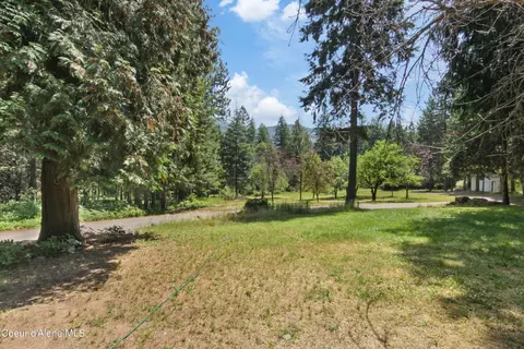 Exterior - 150 Denali Rd, Sagle, ID 83860 photo 7 of 12