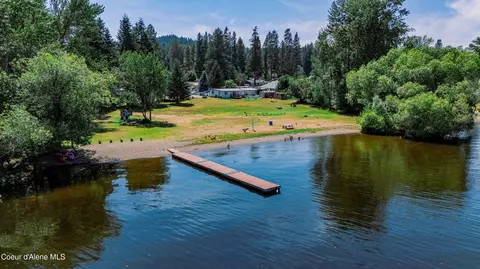 11776 N Hauser Lake Rd # 2, Hauser, ID 83854