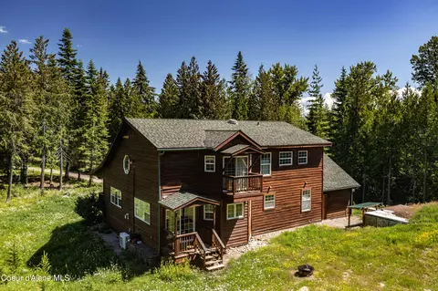 1261 Michael Ln, Sandpoint, ID 83864