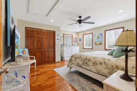 Bedroom - 1542 Peninsula Rd, Hope, ID 83836 photo 1 of 6