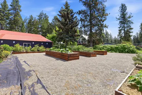Exterior - 1542 Peninsula Rd, Hope, ID 83836 photo 8 of 15