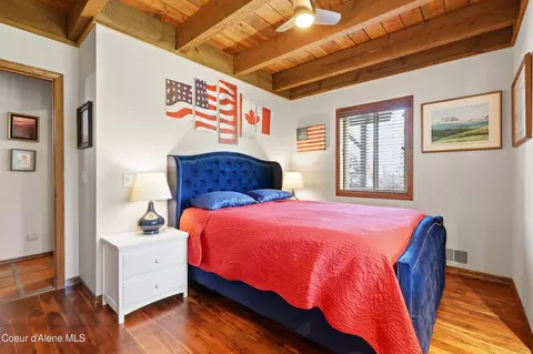 Bedroom - 1542 Peninsula Rd, Hope, ID 83836 photo 6 of 6