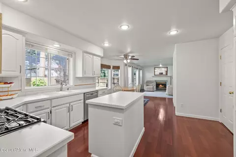 5168 E River Pl, Post Falls, ID 83854 photo 9