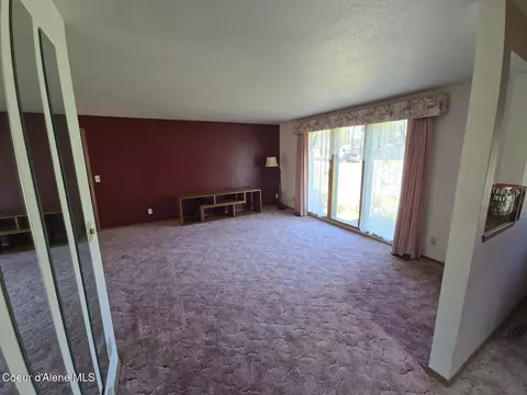 Living - 1612 E Plaza Dr, Post Falls, ID 83854 photo 1 of 3