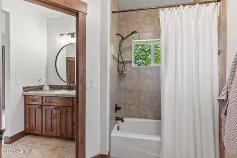 Bath - 3674 E Basin Falls Rd, Hayden, ID 83835 photo 4 of 5
