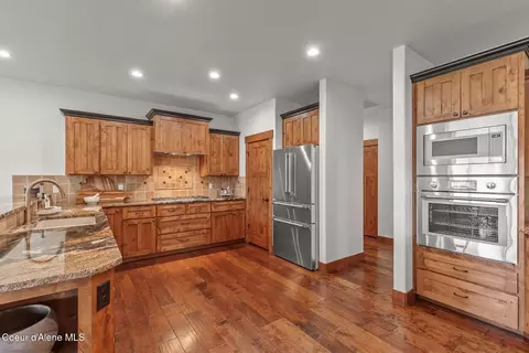 Kitchen - 3674 E Basin Falls Rd, Hayden, ID 83835 photo 4 of 6