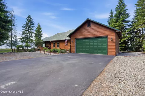 125 Cottage Ln, Bonners Ferry, ID 83805