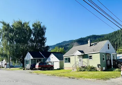 122 N Third St, Osburn, ID 83849 photo 2