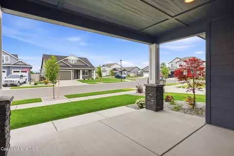 3283 N Segar Loop, Post Falls, ID 83854 photo 4