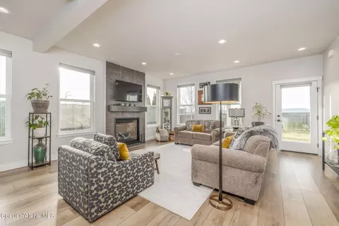 Living - 3351 N Blaze Loop, Post Falls, ID 83854 photo 1 of 4