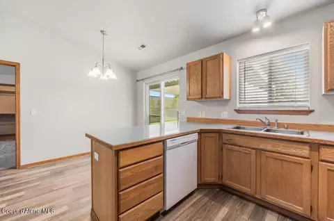 Kitchen - 655 E Tiger Ave, Post Falls, ID 83854 photo 1 of 1