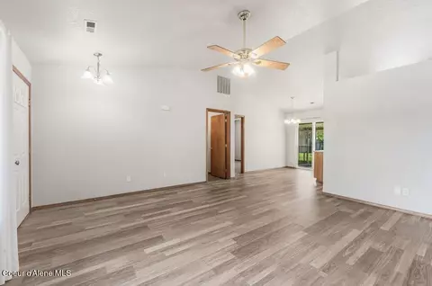 Living - 655 E Tiger Ave, Post Falls, ID 83854 photo 3 of 4