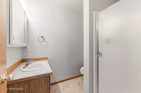 Bath - 655 E Tiger Ave, Post Falls, ID 83854 photo 1 of 2