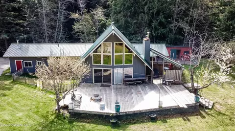 900 Trestle Creek Rd, Hope, ID 83836