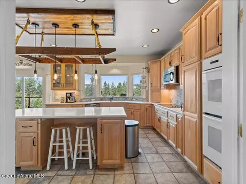 Kitchen - 632 S Rabbit Trl, Post Falls, ID 83854 photo 1 of 5