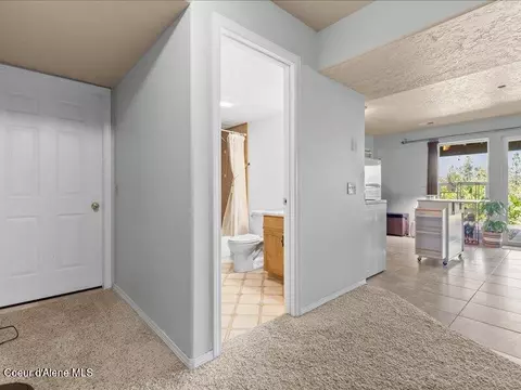 Entry Way - 632 S Rabbit Trl, Post Falls, ID 83854 photo 8 of 8