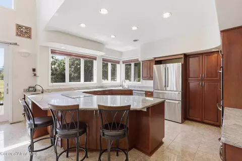 Kitchen - 4790 E Inverness Dr, Post Falls, ID 83854 photo 2 of 9