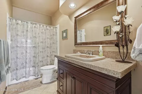 Bath - 4790 E Inverness Dr, Post Falls, ID 83854 photo 7 of 10