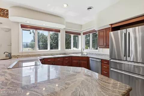 Kitchen - 4790 E Inverness Dr, Post Falls, ID 83854 photo 9 of 9