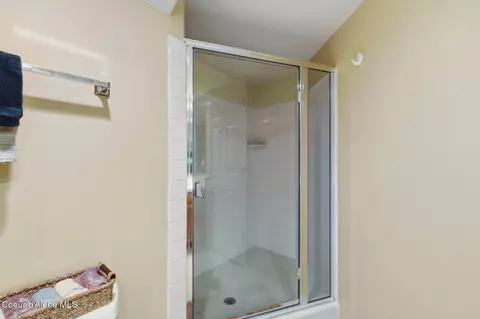 Bath - 4790 E Inverness Dr, Post Falls, ID 83854 photo 10 of 10