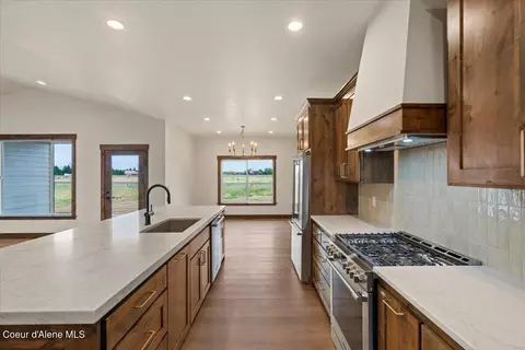1971 E Yellow Pine Ave, Athol, ID 83801 photo 17