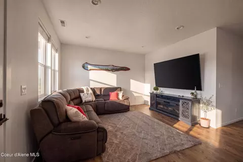 Living - 5138 E Norma Ave, Post Falls, ID 83854 photo 1 of 3