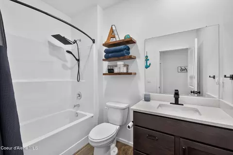 Bath - 5138 E Norma Ave, Post Falls, ID 83854 photo 2 of 2