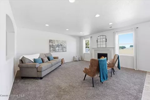 Living - 4026 N Arrowleaf Loop, Post Falls, ID 83854 photo 1 of 2