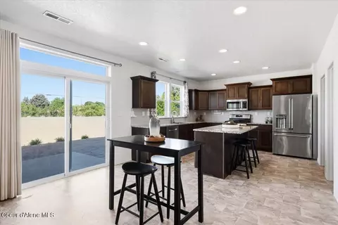 Kitchen - 4026 N Arrowleaf Loop, Post Falls, ID 83854 photo 2 of 5