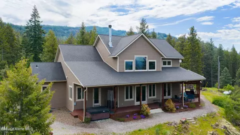 Exterior - 645 Eagle Crest Dr, Sagle, ID 83860 photo 1 of 22