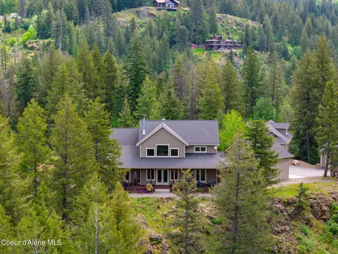 Exterior - 645 Eagle Crest Dr, Sagle, ID 83860 photo 2 of 22