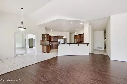 Living - 18772 W Riverview Dr, Post Falls, ID 83854 photo 1 of 9