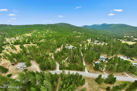 View/Area - 18772 W Riverview Dr, Post Falls, ID 83854 photo 2 of 4