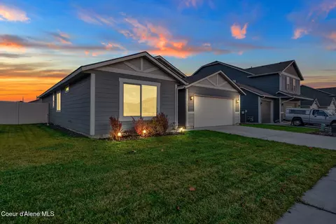 333 E Penrose Ave, Post Falls, ID 83854