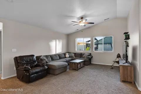 333 E Penrose Ave, Post Falls, ID 83854 photo 14