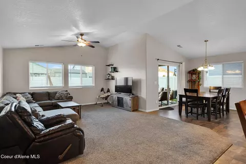 333 E Penrose Ave, Post Falls, ID 83854 photo 12
